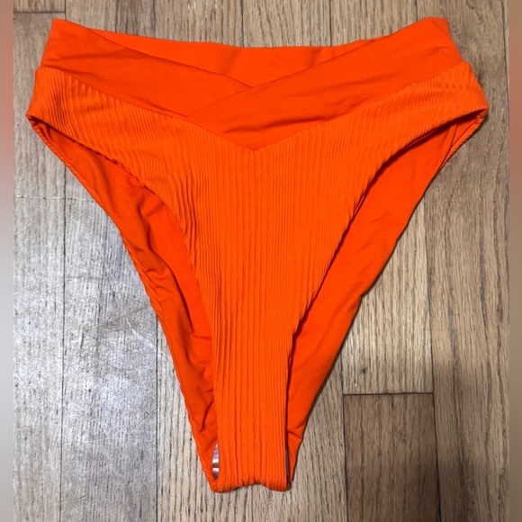 L*Space Womens Pointelle Rib Court Bikini Bottom in poppy orange/red - Picture 5 of 7